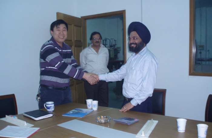 金电总经理与印度客户